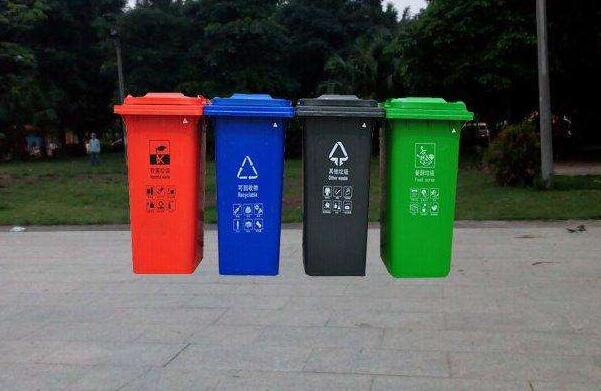 军绿环卫垃圾桶